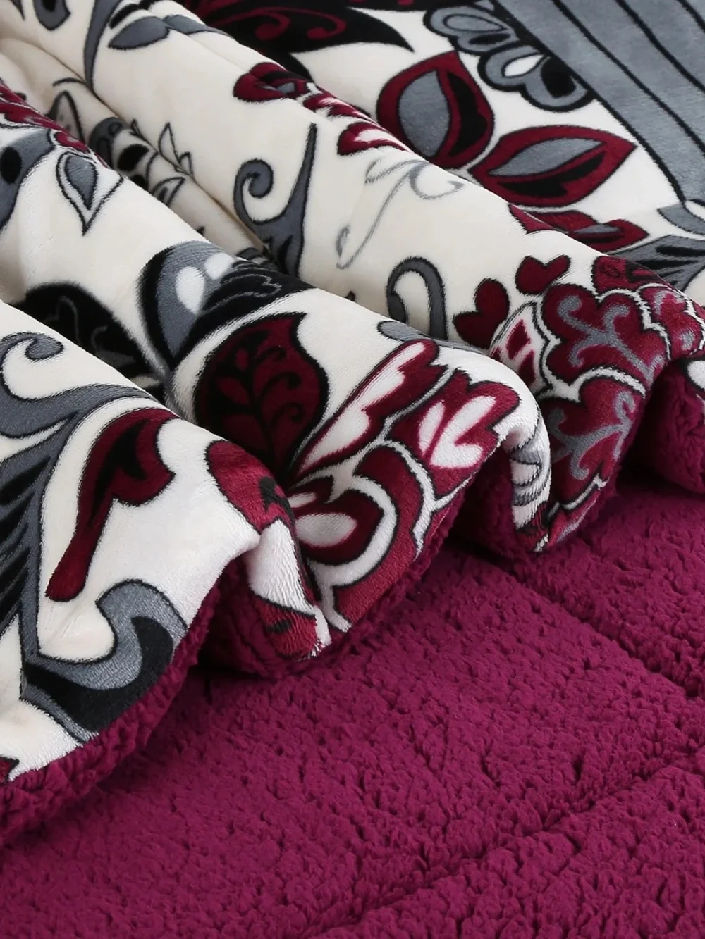 3 PIECE PLUSH SHERPA COMFORTER SET – SOFT FLORAL VELVET